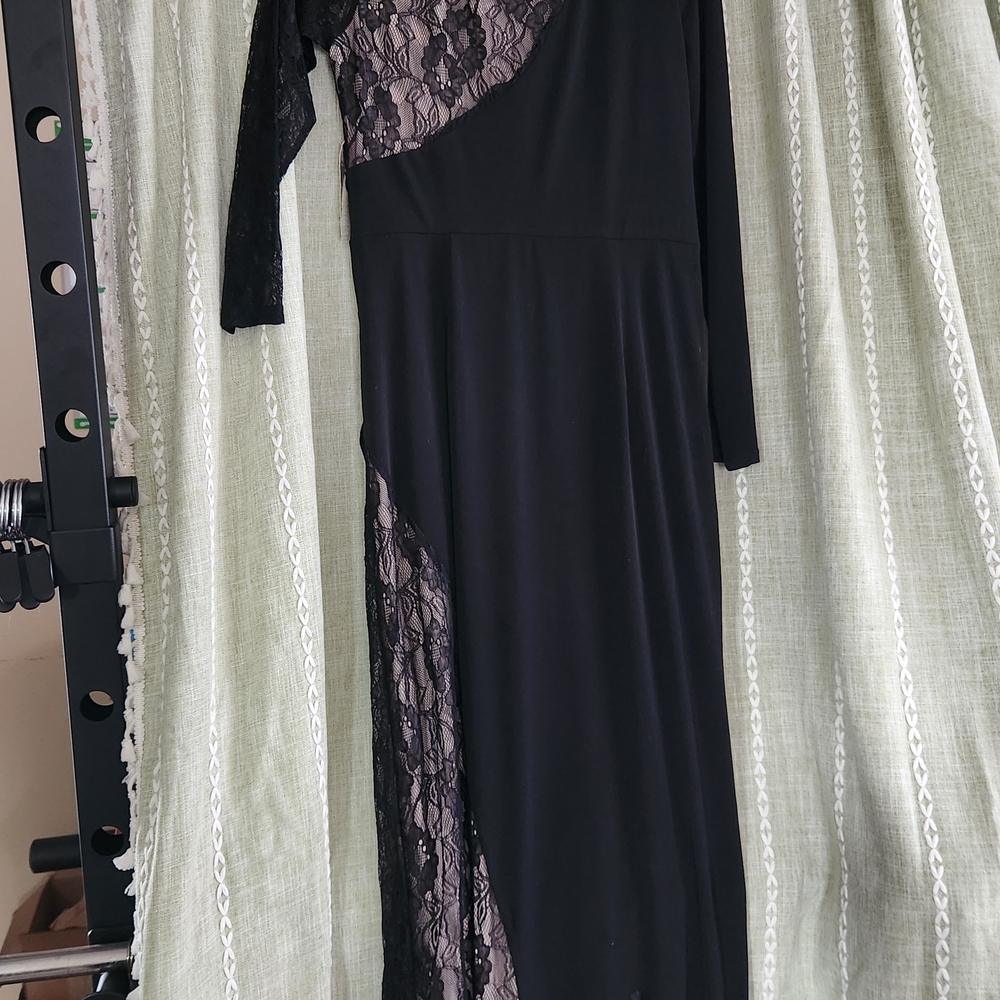 Thalia Sodi One Shoulder Black and Lace Dress - Picture 2 of 11